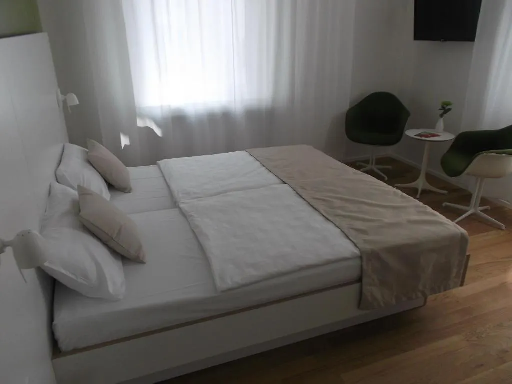 Art Hotel Ufer Duesseldorf 3*, Dusseldorf