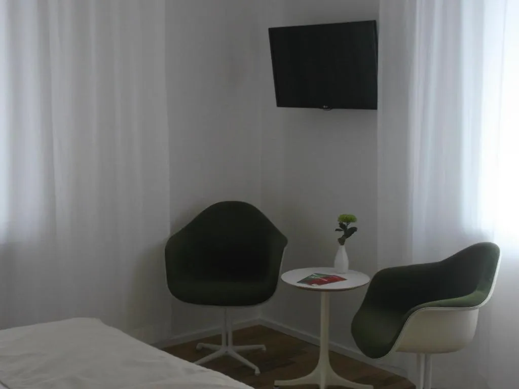 Art Hotel Ufer Düsseldorf Pensionat